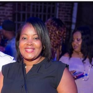 Meet your Posher, Valrie